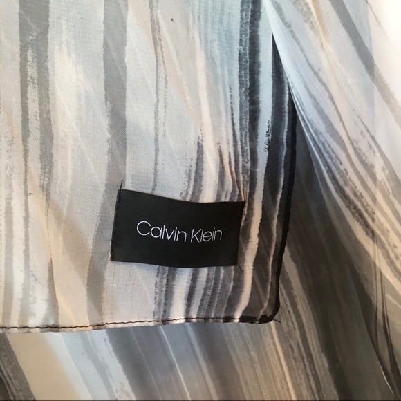 NWT Calvin Klein Gray/Black Sheer Beach Cover - Picture 5 of 6